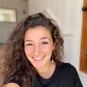 Meet your Posher, Talia